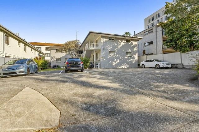 8/18 White Street, QLD 4215