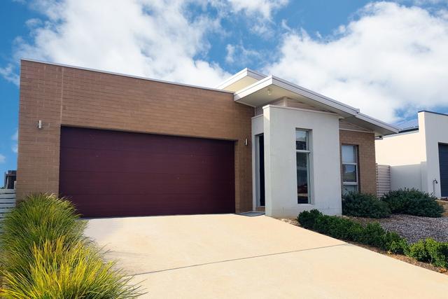 15 Keewong Street, ACT 2911