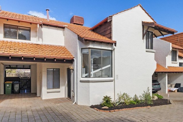 2/52 Robert Street, WA 6152