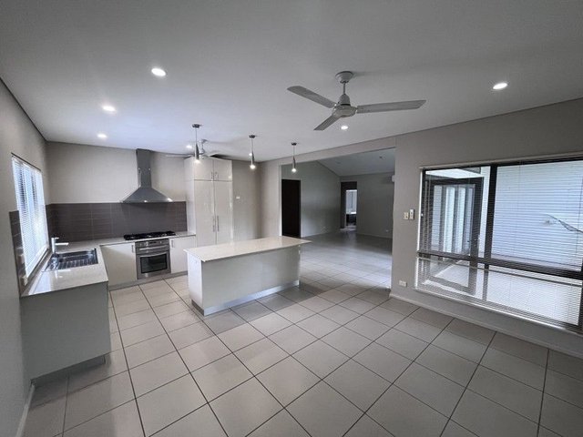 10/66 Casuarina, WA 6743