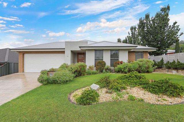 17 James Place, NSW 2640