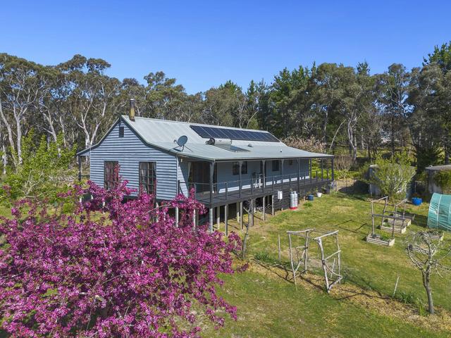 32 Acacia Avenue Tallong, NSW 2579