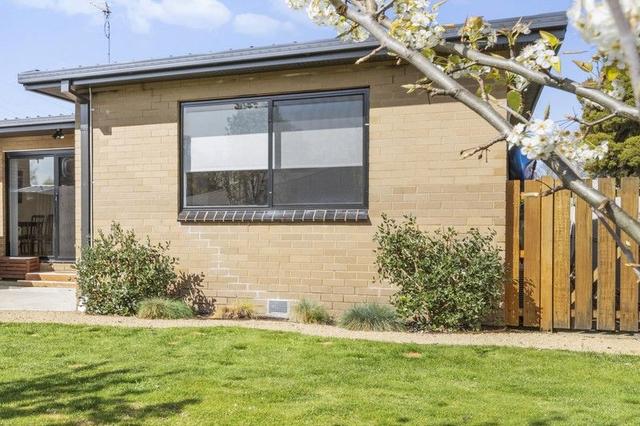 2 Parwanoff Street, VIC 3722