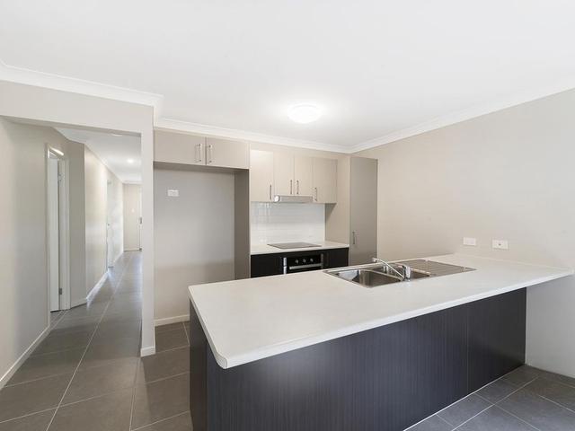 90 Promenade Circuit, QLD 4022