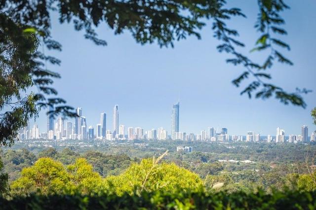 14 Earle Court, QLD 4213