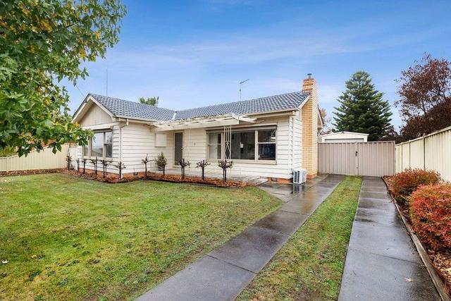9 Pauls Cres, VIC 3355