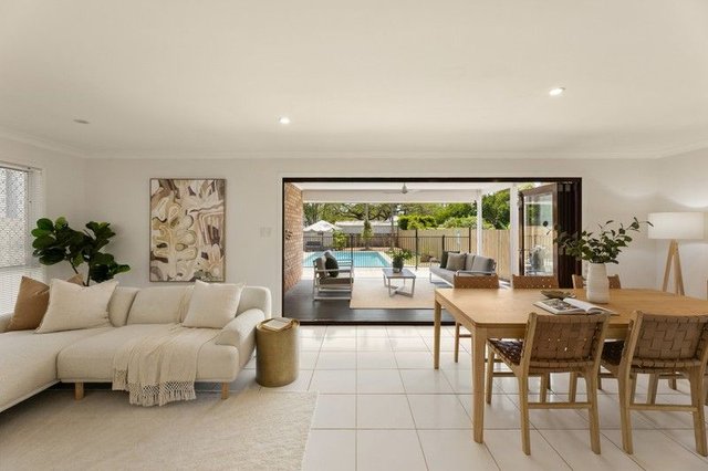 94 Long Street West, QLD 4075