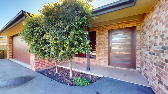 8 Holmwood Drive, NSW 2830