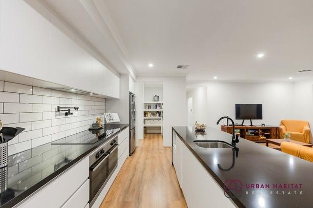 14 Barwell Road, WA 6167