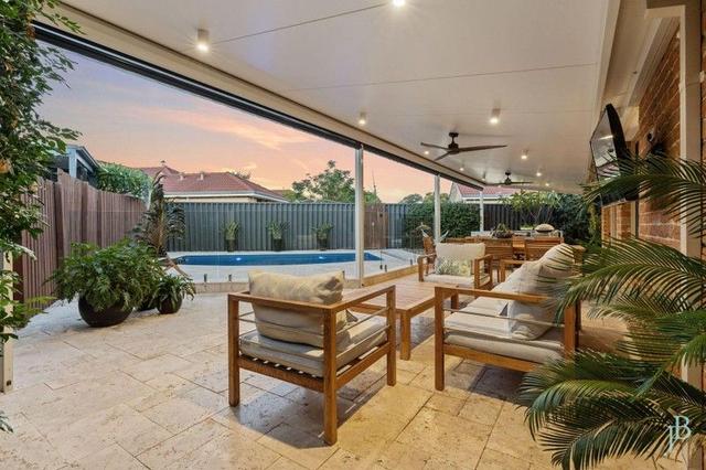 18 Cornish Crescent, WA 6152