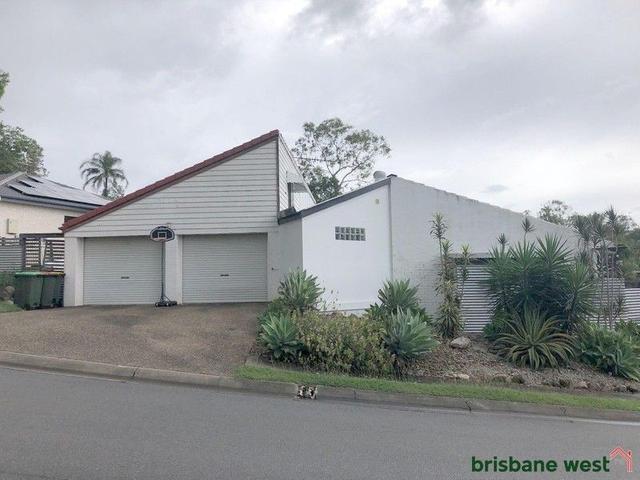 8 Sweetgum Street, QLD 4070