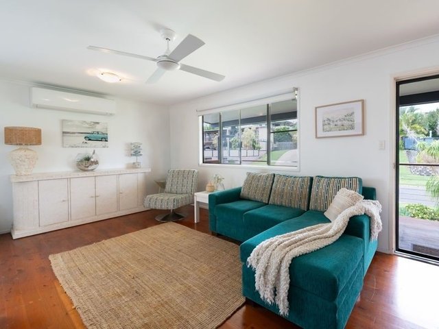 16 Macedon Street, QLD 4680