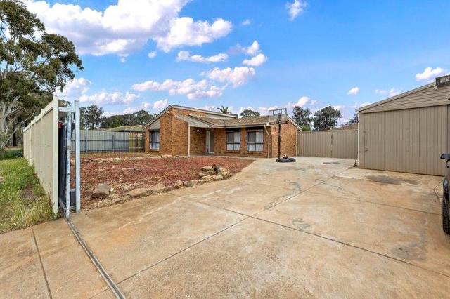 9 Moore Court, SA 5108
