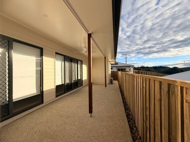 2/5 Barrett Street, QLD 4552