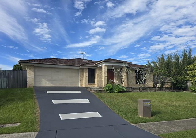 2 Greenland Court, QLD 4300