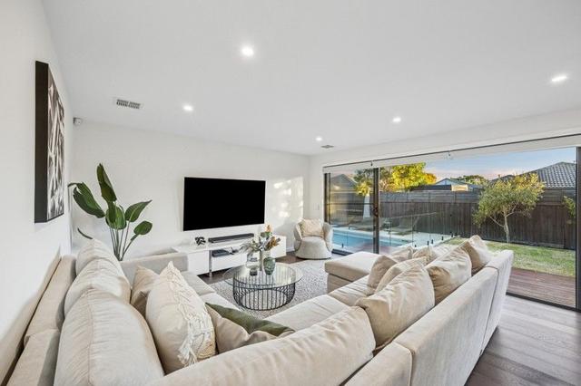 2 Rudolf Court, VIC 3172