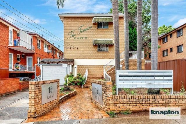 2/15 Alice Street (North), NSW 2195