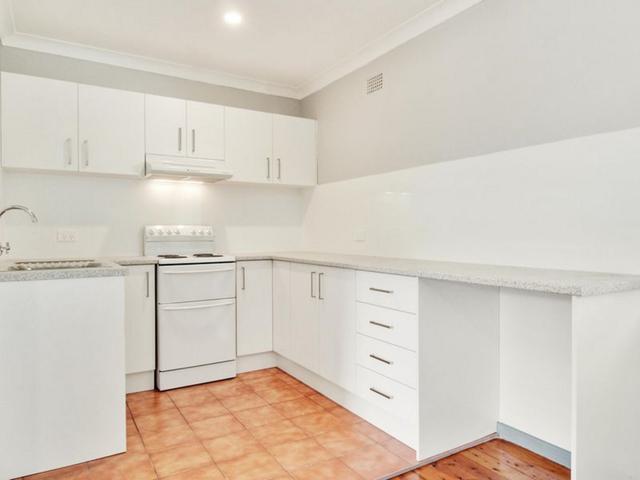 4/19 St Johns Avenue, NSW 2500