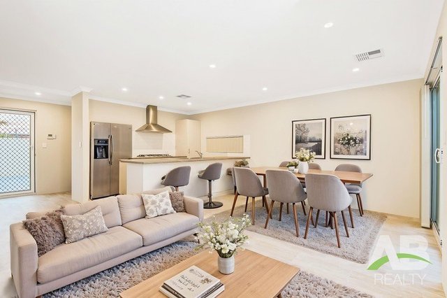 26A Downing Crescent, WA 6065