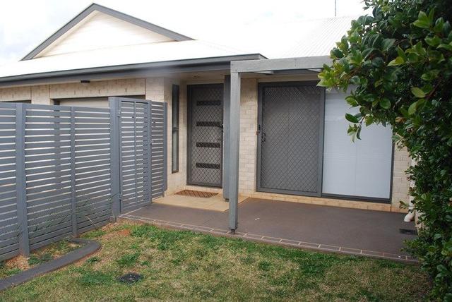 2/14 Sunning Street, QLD 4350