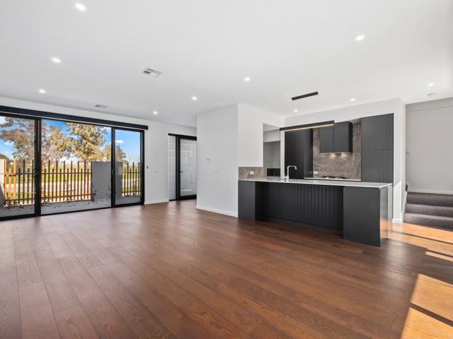 125 Sutherland Crescent, ACT 2913