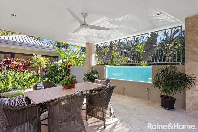 2/2-12 Reef Street (The Beachfront Estate), QLD 4877