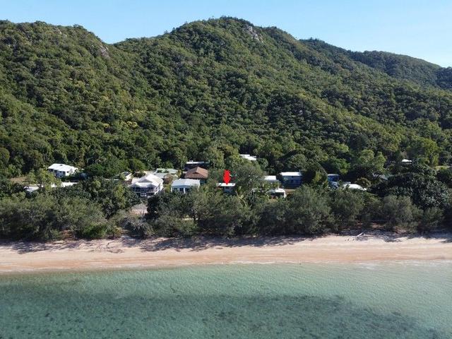 36 Marine Pde, QLD 4819