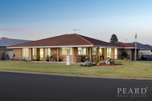 16 Lake Street, WA 6168