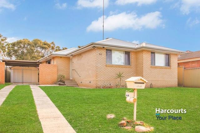 44 Lyn Circuit, NSW 2750