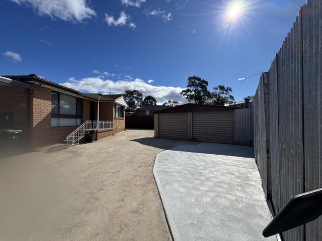 17 Mallory Street, NSW 2761