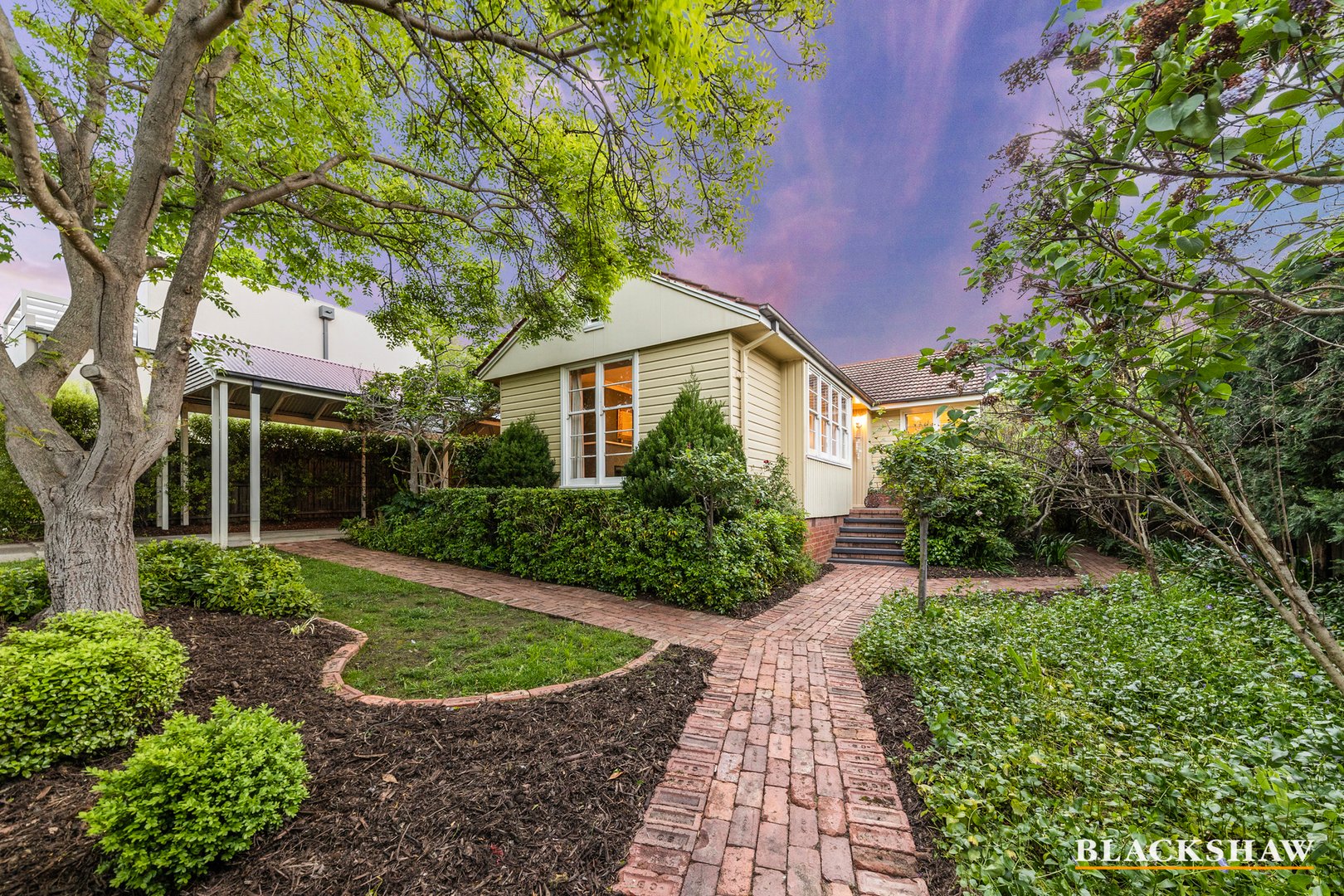 4 Rawson Street, Deakin ACT 2600 Allhomes