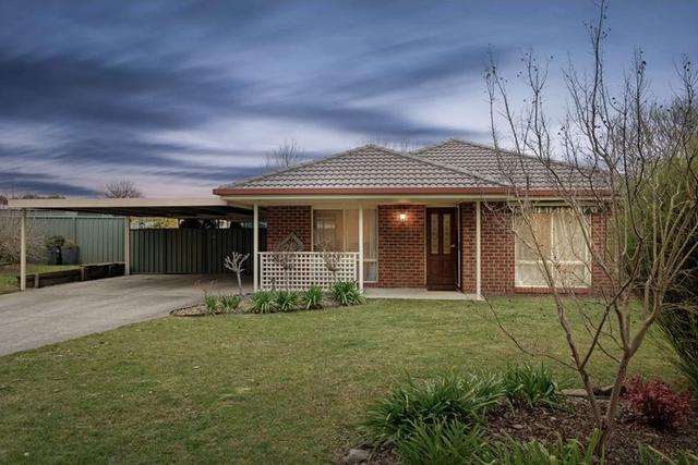9 Quandong Road, NSW 2640