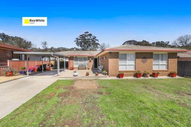 15 Wattle Crescent, NSW 2720