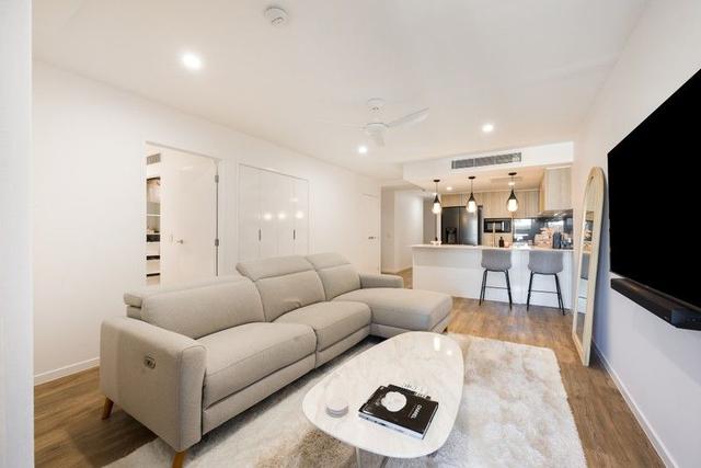 17/14 Alfred Street, QLD 4019