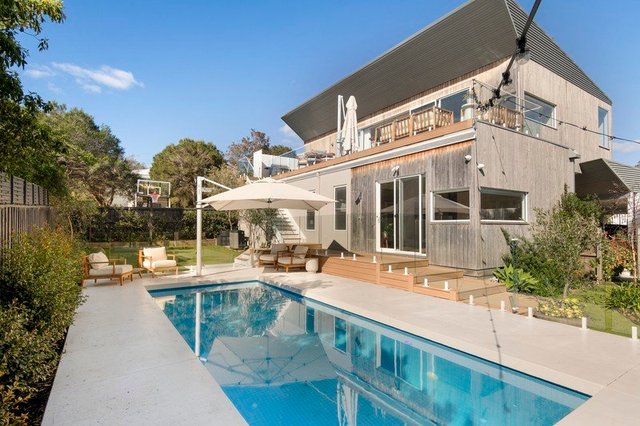8 Birdwood Avenue, VIC 3931