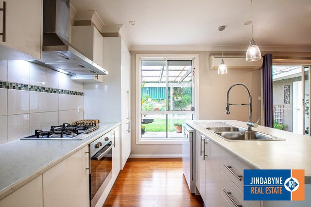 99 Gippsland Street, NSW 2627