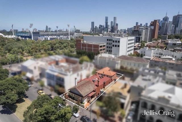 17 Simpson Street, VIC 3002