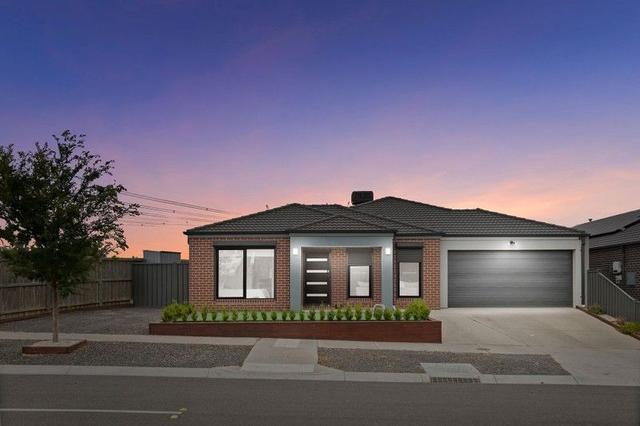 62 Hawking Crescent, VIC 3336