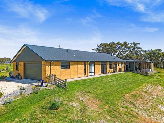 1 Hobbs Close, WA 6330