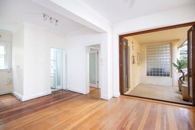 2/49 The Crescent, NSW 2095