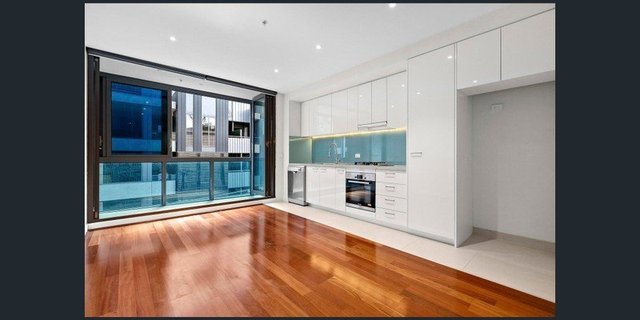 202/42 Wilson Street, VIC 3141