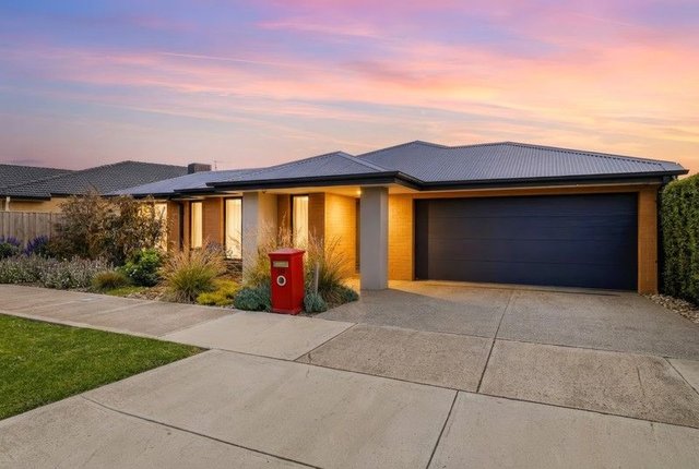 112 Rosenthal Boulevard, VIC 3429