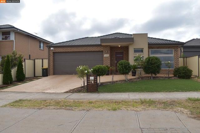 12 Waterhaven Boulevard, VIC 3030