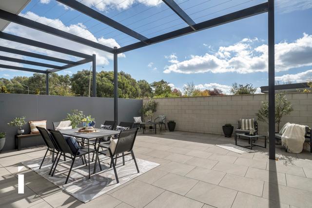 2/9-11 Irving Street, ACT 2606
