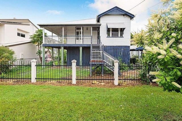 6 Connaught Street, QLD 4017