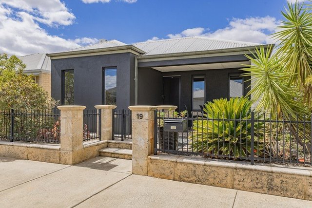19 Bremer  Way, WA 6208