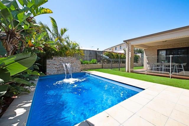 12 Amber Close, QLD 4509
