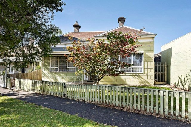 14 Napier Crescent, VIC 3040