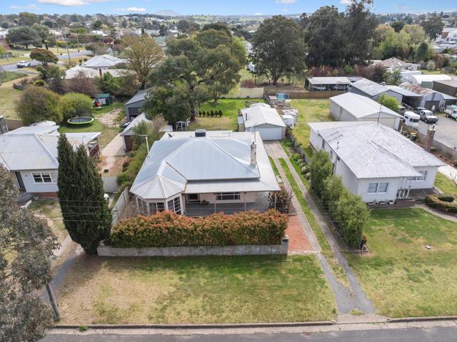 27 Petit Street, NSW 2582