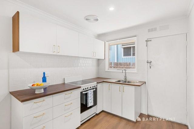 1/1 Ware Crescent, VIC 3135